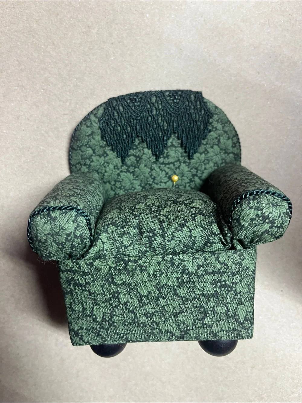 Dritz Collectible Green Floral Overstuffed Armchair Pin Cushion